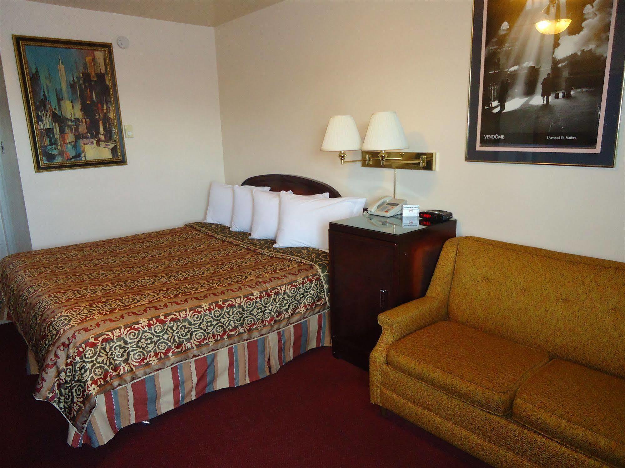 Imperial Fireside Inn Sudbury Dış mekan fotoğraf