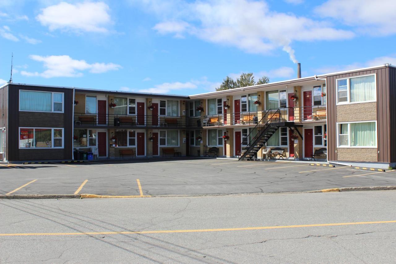 Imperial Fireside Inn Sudbury Dış mekan fotoğraf