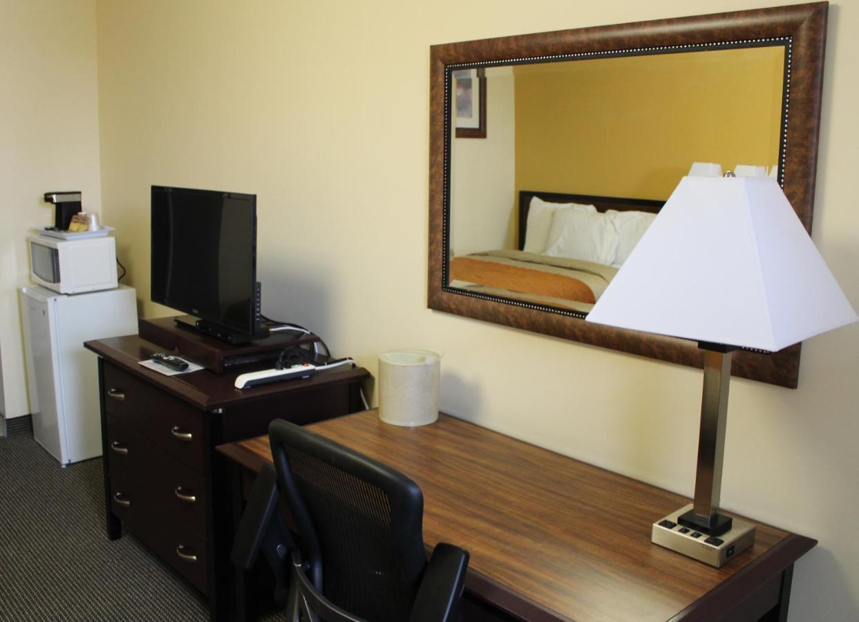 Imperial Fireside Inn Sudbury Dış mekan fotoğraf