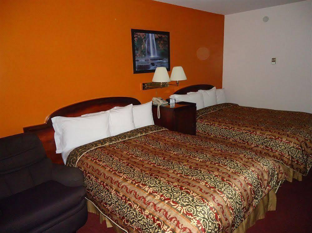 Imperial Fireside Inn Sudbury Dış mekan fotoğraf